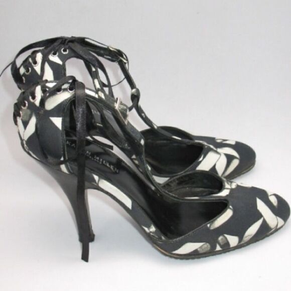Black White Pumps Heels - Picture 1 of 7